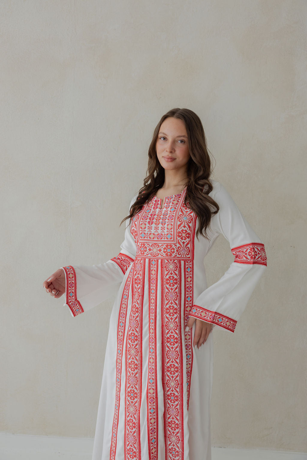 Thobe White/red