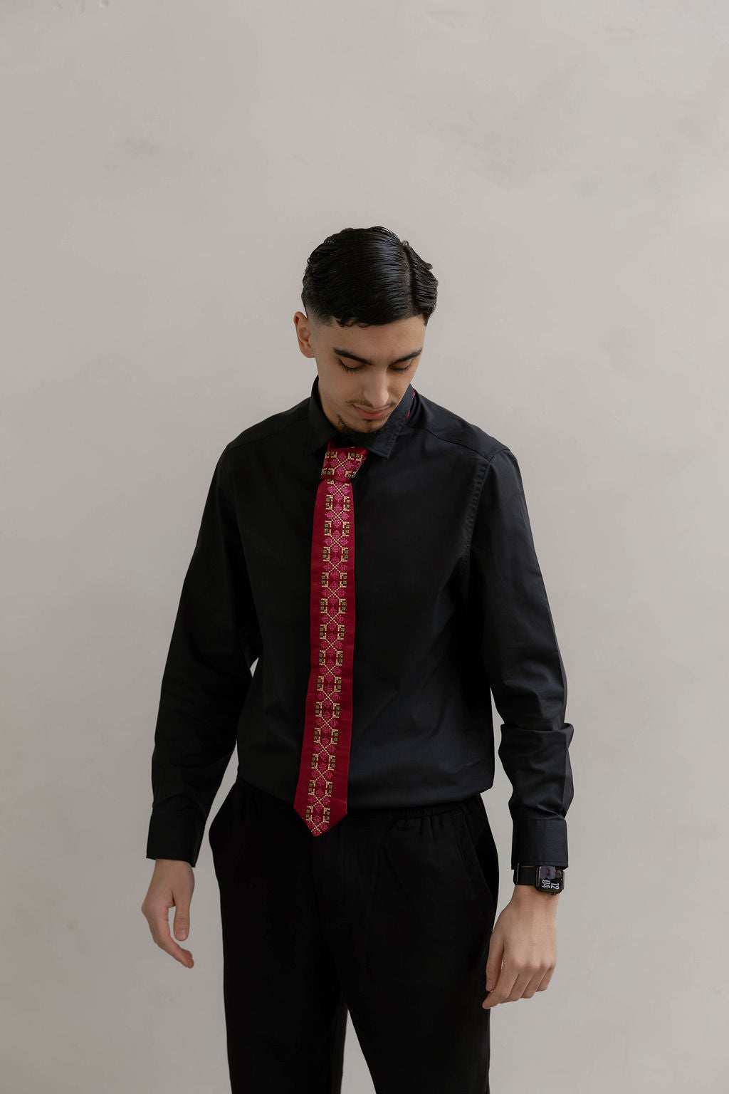 Satin tatreez tie Bordeaux