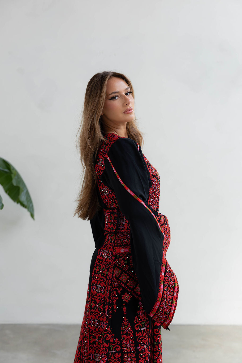 Full embroidery Rouge