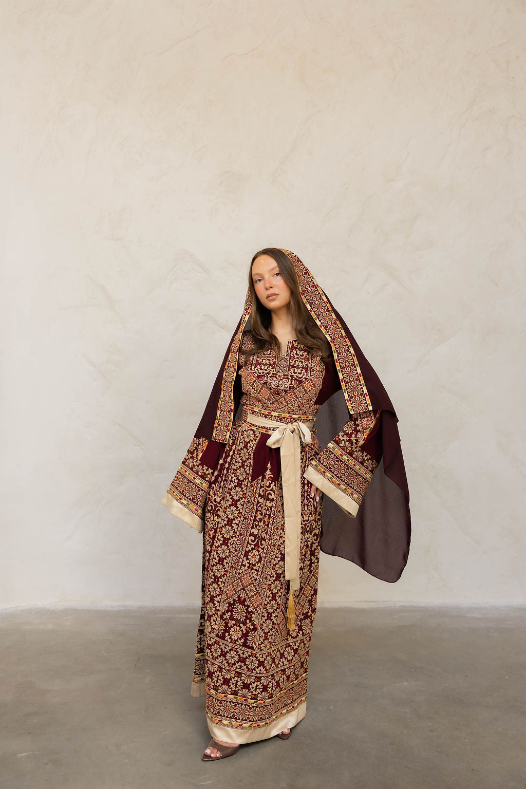 Full embroidery Burgundy