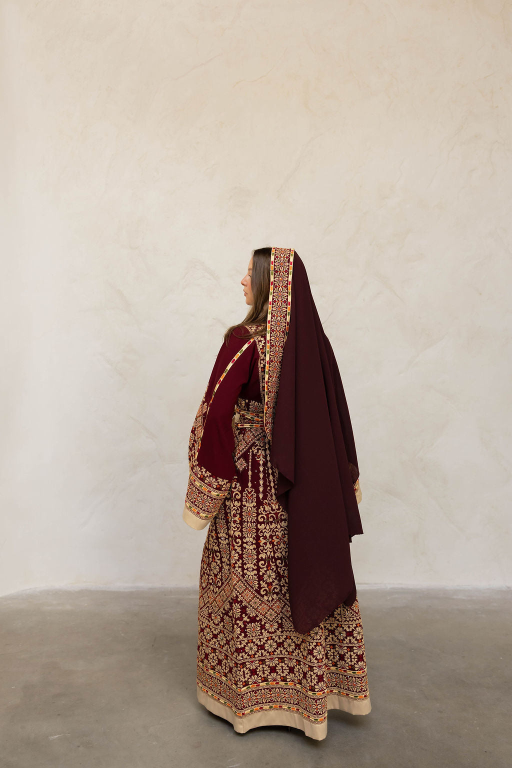 Full embroidery Burgundy